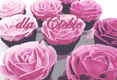 Różowe babeczki na dzień kobiet